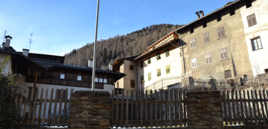 Casa terra/cielo da ristrutturare a Mezzana