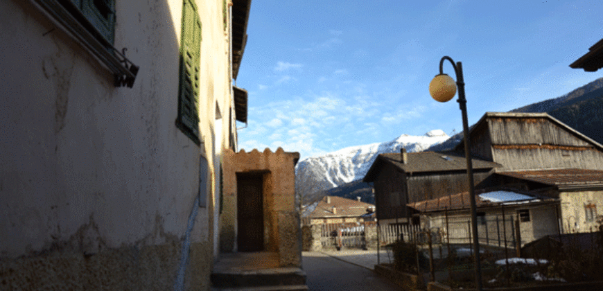 Casa terra/cielo da ristrutturare a Mezzana