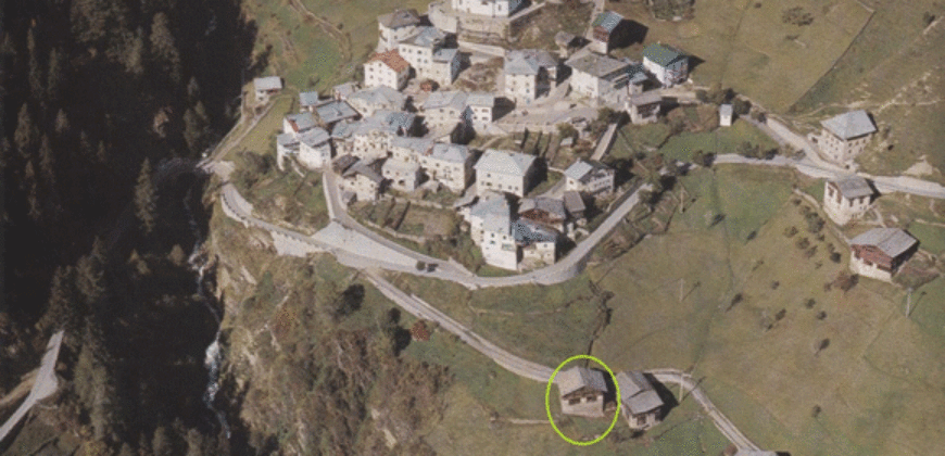 Maso da ristrutturare a Castello ( Comune di Pellizzano)
