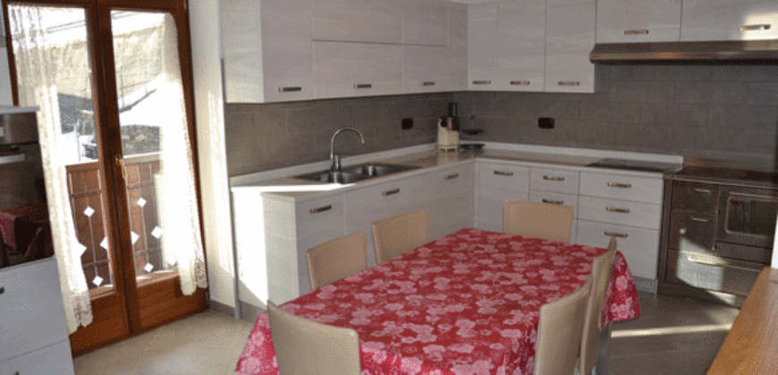 Comasine in val di Peio – 2 appartamenti quadrilocali