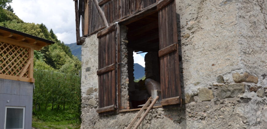 Maso indipendente da ristrutturare – Malè